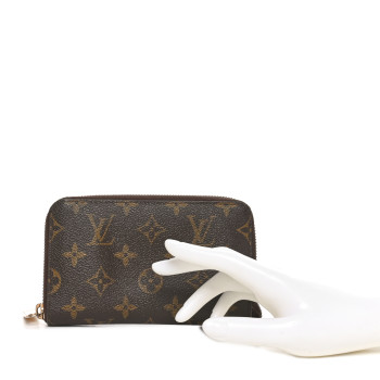 LOUIS VUITTON Monogram Compact Zippy Wallet