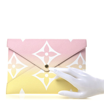 LOUIS VUITTON Monogram Giant By The Pool Large Kirigami Pochette Pink