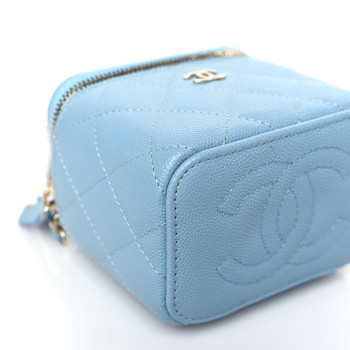 CHANEL ライトブルー ミニバニティーバッグ Chanel Vanity Small Caviar Light Blue | SACLÀB