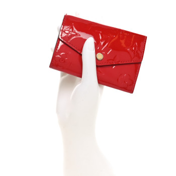 LOUIS VUITTON Vernis Multicles 6 Key Holder Cherry