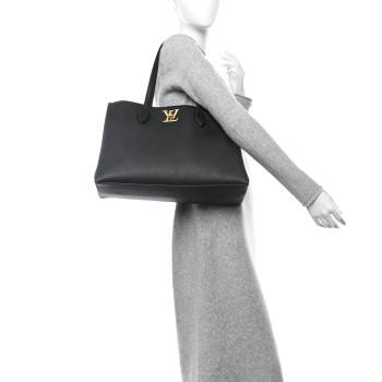 LOUIS VUITTON Grained Calfskin Lockme Shopper Black
