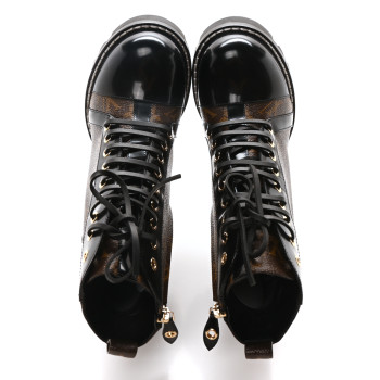 LOUIS VUITTON Patent Calfskin Monogram Star Trail Ankle Boots 39 Black
