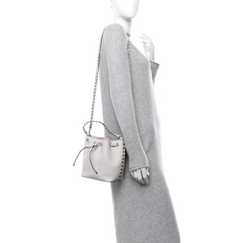 VALENTINO GARAVANI Grainy Calfskin Calfskin Rockstud Bucket Bag Light Grey