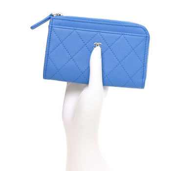 CHANEL Calfskin Quilted CC Zip Around Card Holder Blue