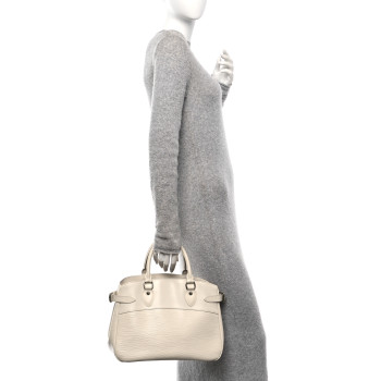 LOUIS VUITTON Epi Passy PM Ivory