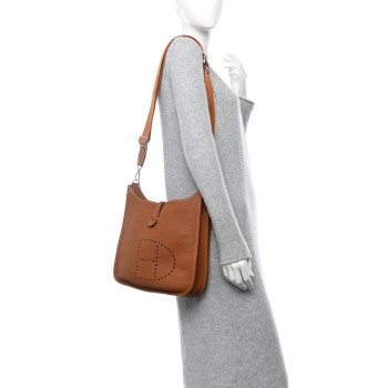 HERMES Taurillon Clemence Evelyne III PM Gold