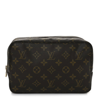 LOUIS VUITTON Monogram Trousse Toilette 23