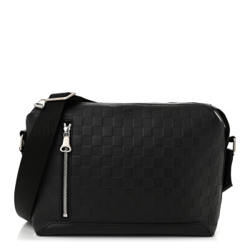 LOUIS VUITTON Damier Infini Messenger PM Onyx