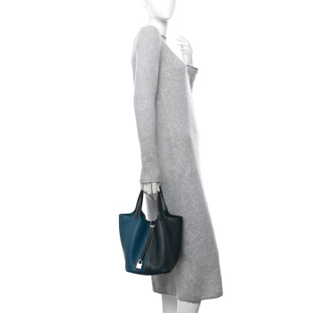 HERMES Taurillon Clemence Casaque Picotin Lock 22 MM Vert Bosphore Deep Bleu