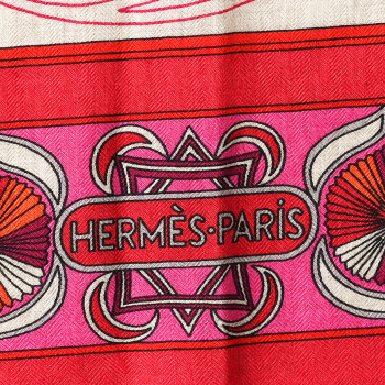 HERMES Cashmere Silk Folklore d'Henri d'Origny Giant Pointe Triangle Shawl Naturel Fuchsia Rose Poudre