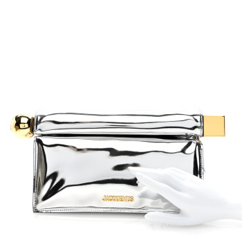 JACQUEMUS Metallic Patent Calfskin La Pochette Rond Carre Silver
