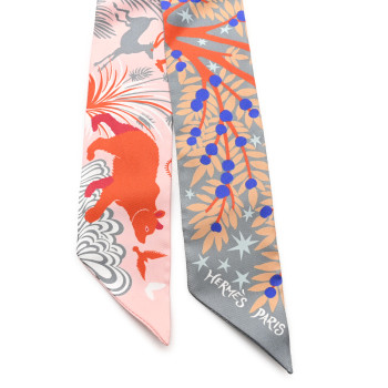 HERMES Silk Le Charme D Orphee Twilly Gris Acier Rose Poudre