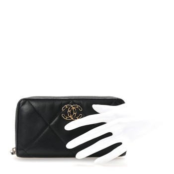 CHANEL Lambskin Quilted 19 Long Zipped Around Wallet Black