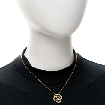 CHANEL 18K Yellow Gold Fil de Camelia Pendant Necklace
