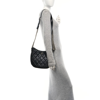 CHANEL Lambskin Chain Rows Quilted Chain Hobo Black