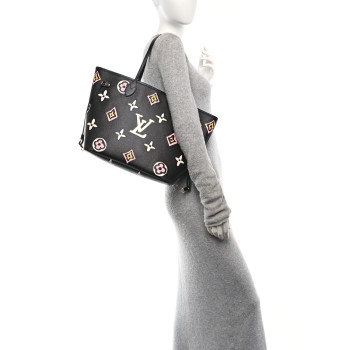 LOUIS VUITTON Monogram Giant Wild at Heart Neverfull MM Black
