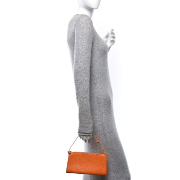 LOUIS VUITTON Epi Pochette Accessories 24 Mandarin