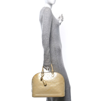 LOUIS VUITTON Vernis Alma GM Blanc Corail