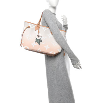 LOUIS VUITTON Monogram Giant By The Pool Neverfull MM Brume