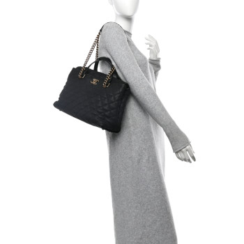 CHANEL Iridescent Caviar Chic Quilt Tote Black
