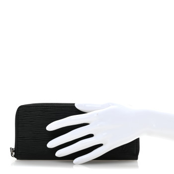 LOUIS VUITTON Epi Clemence Wallet Black