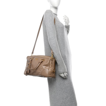 PRADA Vitello Shine Bauletto Cammeo