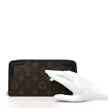 LOUIS VUITTON Monogram Zippy Retiro Wallet Black