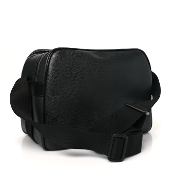 LOUIS VUITTON Taiga Reporter Messenger Ardoise