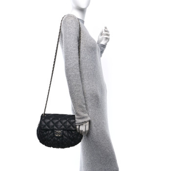 CHANEL Washed Lambskin Quilted Large Chain Around Flap Black