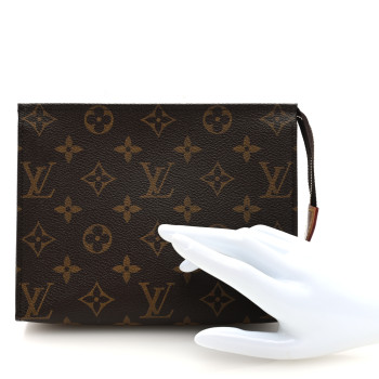 LOUIS VUITTON Monogram Toiletry Pouch 19