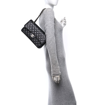 CHANEL Caviar Quilted Medium Double Flap Black