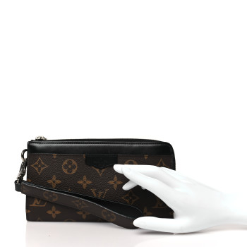 LOUIS VUITTON Monogram Dragonne Zippy Wallet