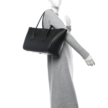 SALVATORE FERRAGAMO Hammered Calfskin XL East West Tote Bag Black