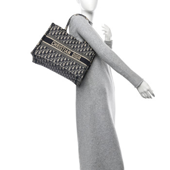 CHRISTIAN DIOR Oblique Medium Book Tote Blue Multicolor