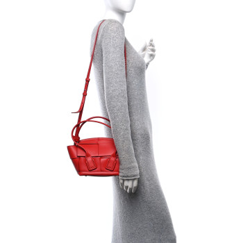 BOTTEGA VENETA French Calfskin Mini Maxi Intrecciato Arco Polish