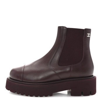 CHANEL Calfskin Cap Toe CC Short Boots 40.5 Burgundy