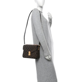 LOUIS VUITTON Monogram Pochette Metis