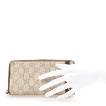 GUCCI GG Supreme Monogram Calfskin Nice Zip Around Wallet New Mystic White Beige Brown