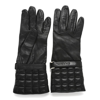 CHANEL Lambskin Quilted Chocolate Bar Gloves 7 Black
