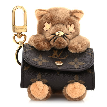 LOUIS VUITTON Monogram Cute Cat Pouch Earphones Case