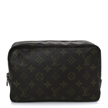 LOUIS VUITTON Monogram Trousse Toilette 23
