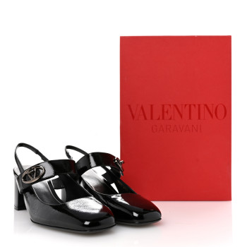 VALENTINO GARAVANI Wrinkled Patent Vlogo Turn Lock Slingback