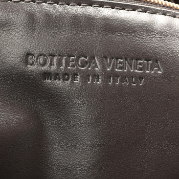 【関税送料込】BOTTEGA VENETA Large Hop Fondant Bottega Veneta Large Hop Bag in Fondant & Muse Brass | FWRD