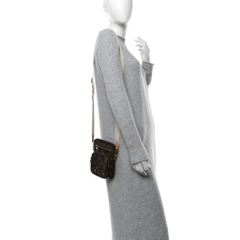 LOUIS VUITTON Monogram Utility Phone Sleeve