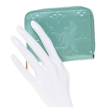 LOUIS VUITTON Vernis Zippy Coin Purse Blue Lagon