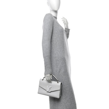 LOUIS VUITTON Epi Pochette Grenelle White