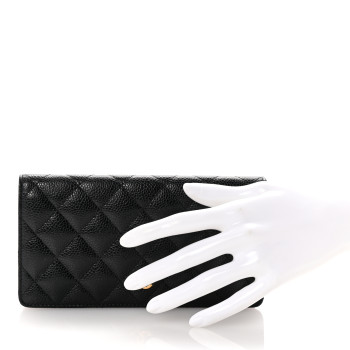 CHANEL Caviar Quilted Yen Wallet Black