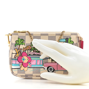 LOUIS VUITTON Damier Azur 2021 Christmas Animation Hollywood Mini Pochette Accessories Fuchsia