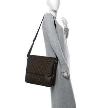 LOUIS VUITTON Monogram Macassar Bass GM
