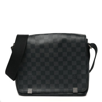 LOUIS VUITTON Damier Graphite District PM